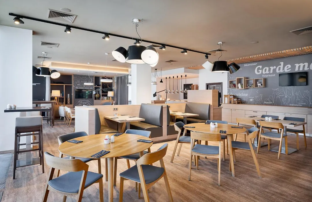 Holiday Inn Prague Airport By Ihg-1